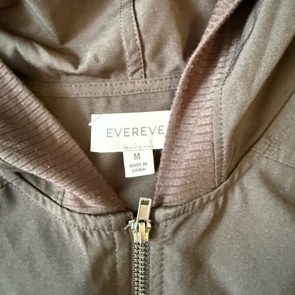 Evereve Black Sleeveless Hooded Romper - Picture 2 of 3